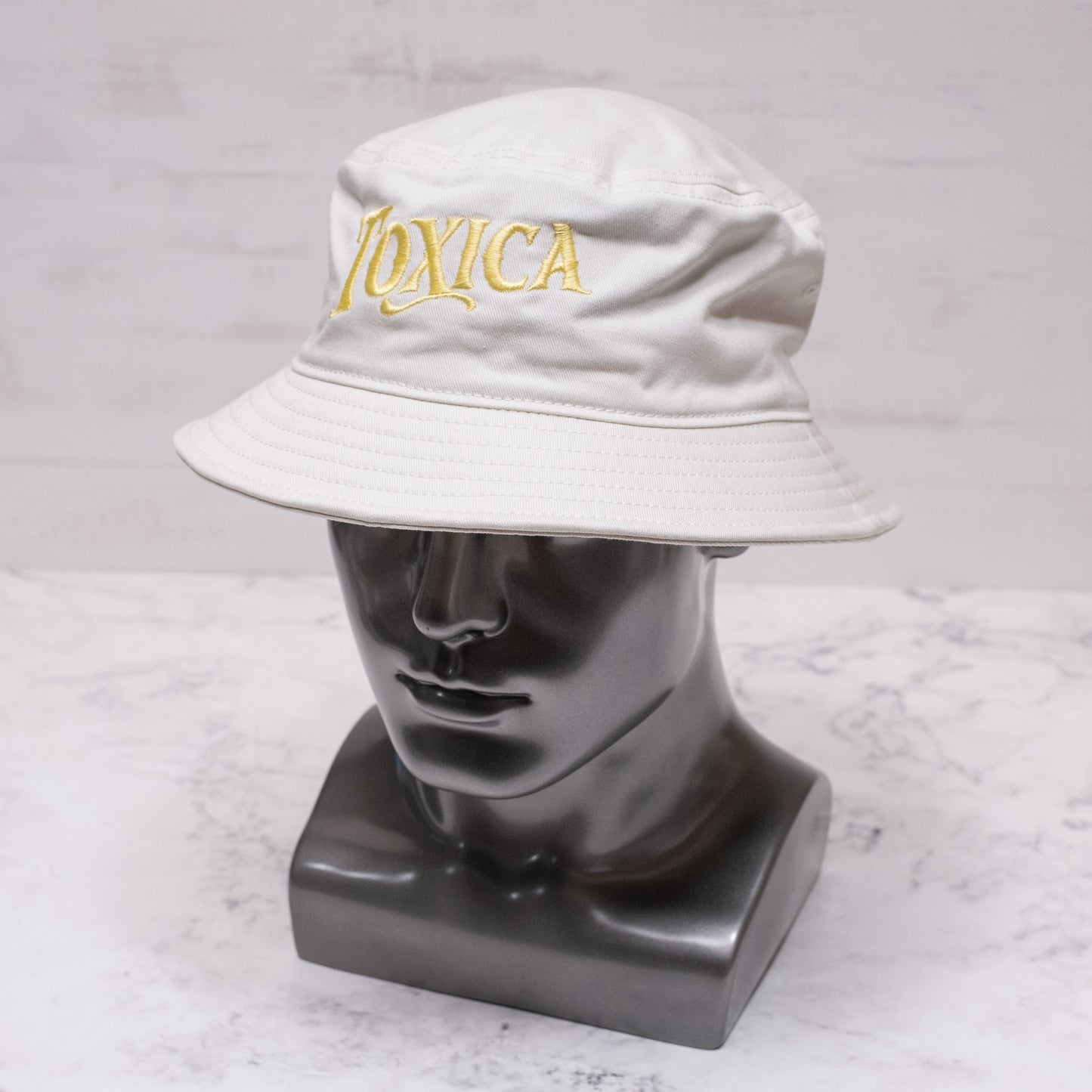 Toxica bucket hat